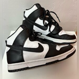 NIKE High Tops Black and White High-Top Sneakers